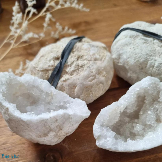 Boho ↡↟ Vibe Collection ↠ Quartz Geode Cluster Medium Pre Cracke
